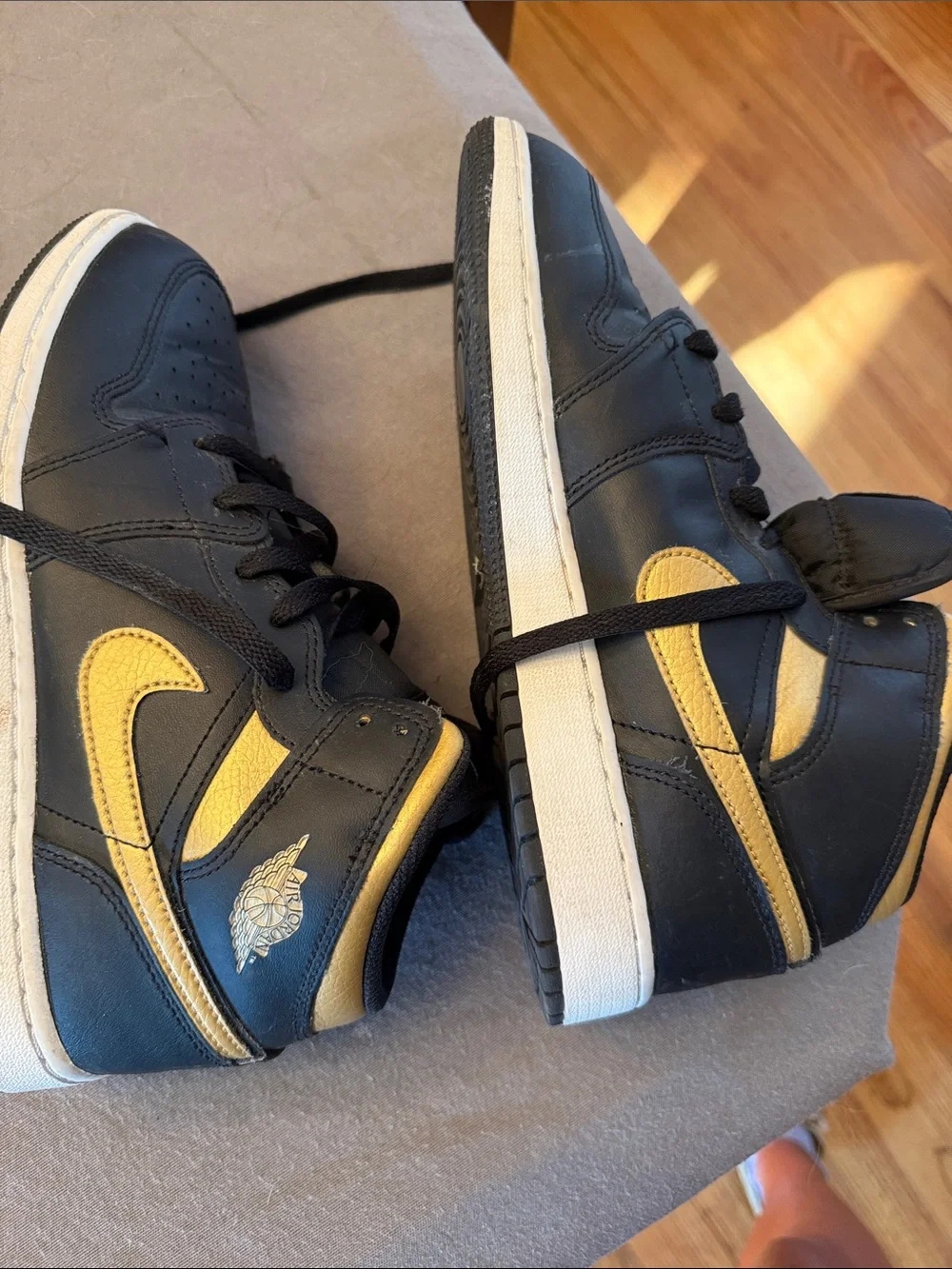Nike Air Jordan youth Black High-Top Sneakers